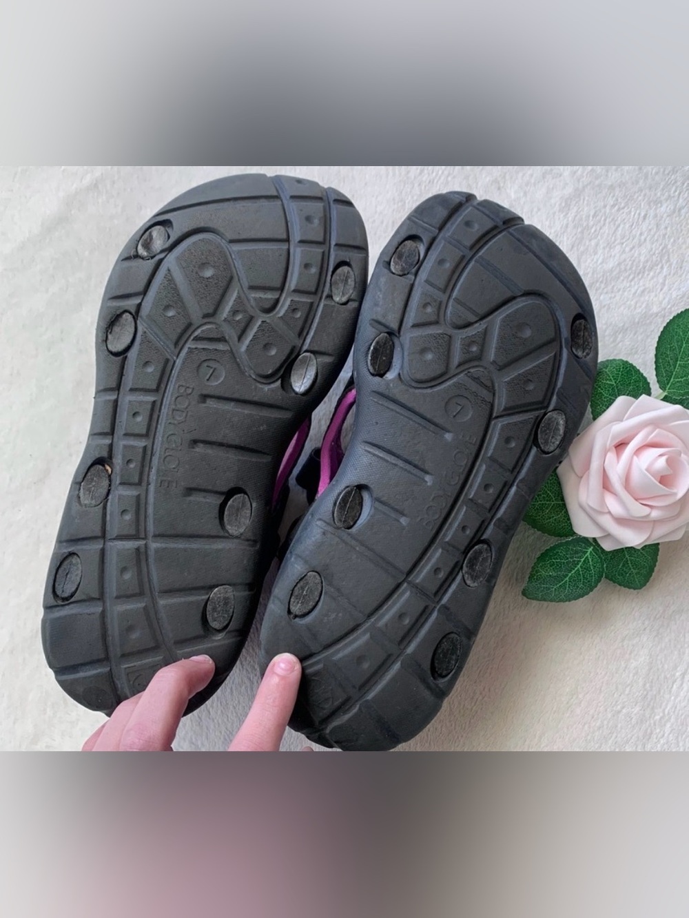 Body Glove Women’s Trek Sandals - Picture 9 of 11
